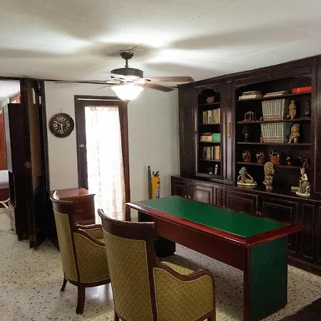 Сasa de vacaciones Exclusive House In Castillo Grande Near The Sea *
